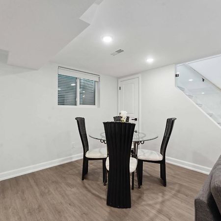 Modern 3Br Suites Ottawa Luaran gambar