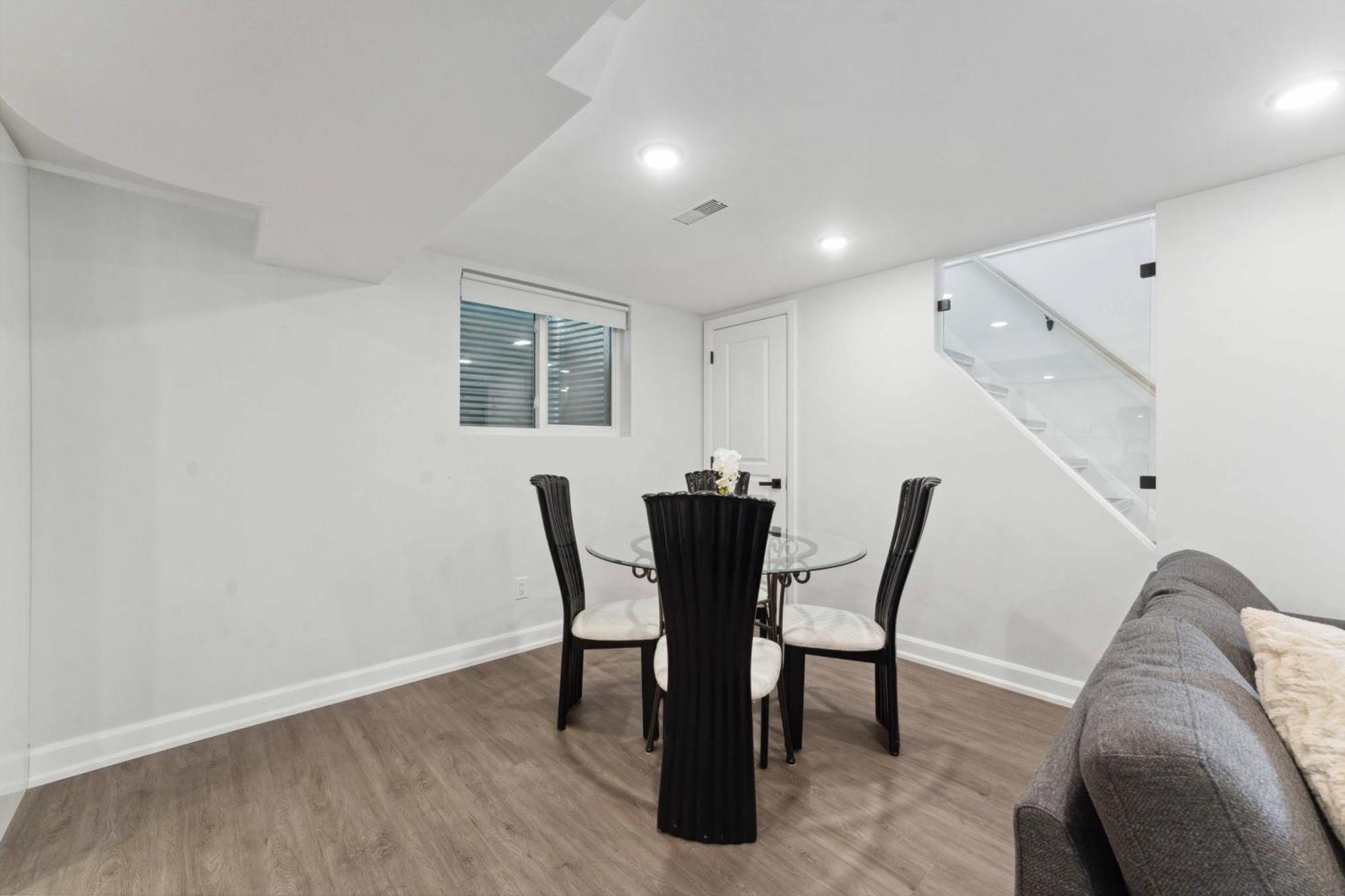 Modern 3Br Suites Ottawa Luaran gambar